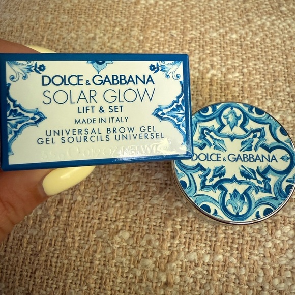 Dolce & Gabbana Solar Glow Lift & Set Universal Brow Gel 💙 - Picture 5 of 7